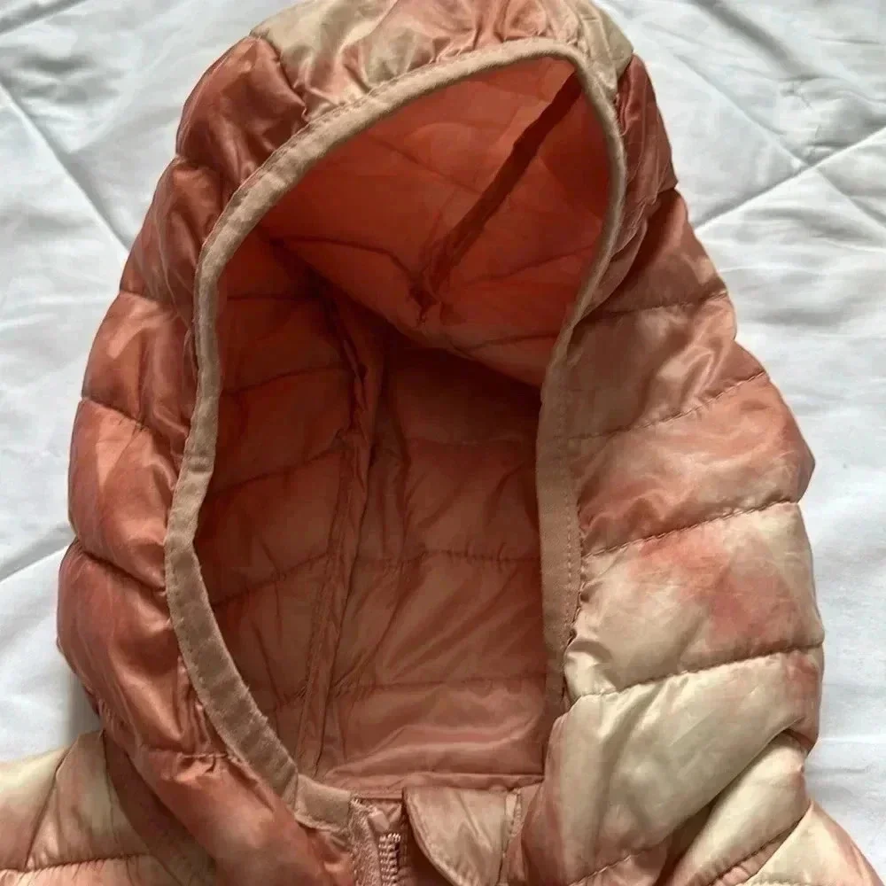 Gap kids recycled polyester cold control puffer jacket tie dye pink size XS 4/5